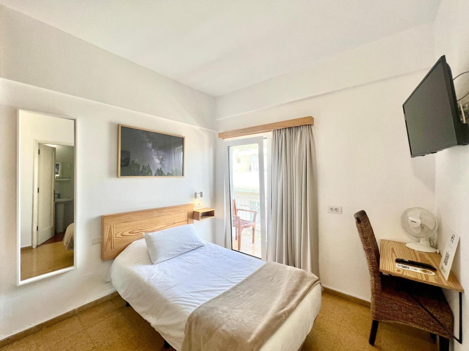 Hotel Eden Лос Лианос де Аридане Екстериор снимка
